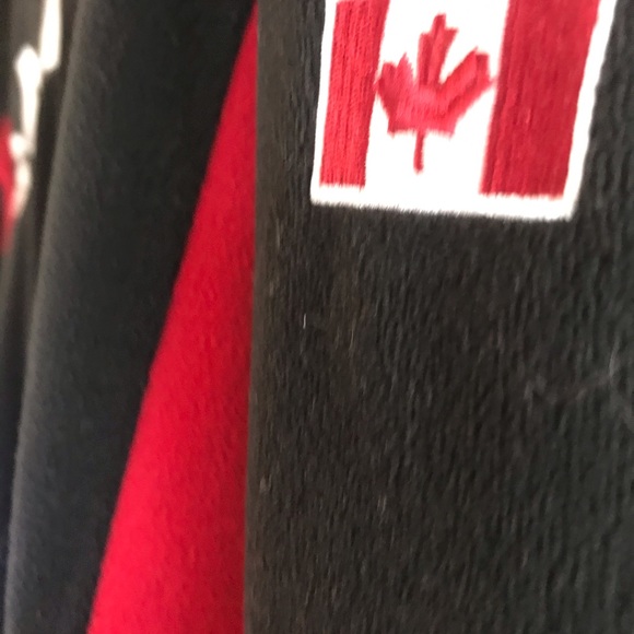 🌸🌸SUPER SALE🌸🌸CANADA CLASSIQUE Canada Fleece Hoody Size Small - Picture 4 of 6
